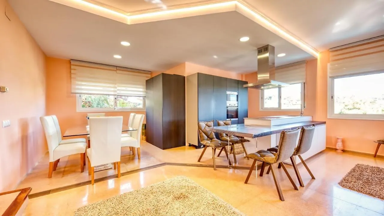 Costacabana - Villa Valentina location